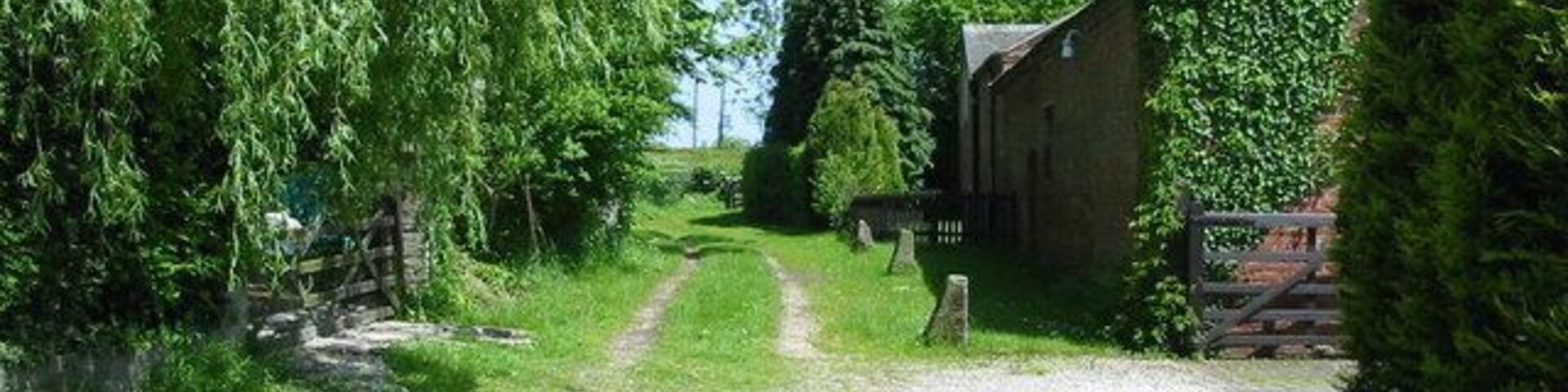 Grove Farm. The entrance to Grove Farm at Hollington Grove.