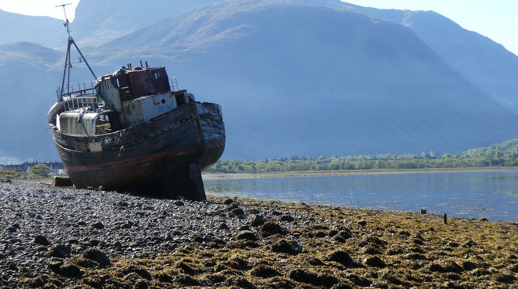 This is an iconic image of Scotland. It will appear in any Scottish photography book or usually on any Scottish calendar. This wreck broke from its mooring in 2011 and ran aground and has been there ever since. So pleased I finally managed to take my own version of this iconic image. That is also Ben Nevis in the background and I have rarely seen it so free of clouds😊🏴