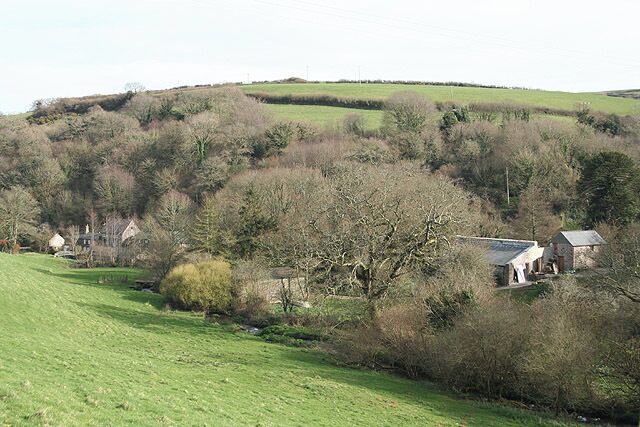 Cornworthy: the Barberry Water valley Looking downstream towards Dittisham Mill