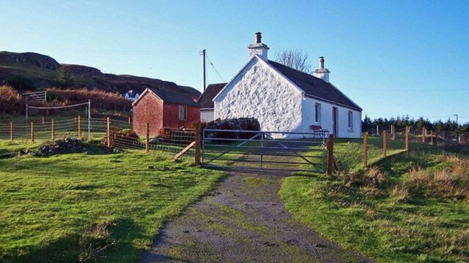 Cottage in Lephin Lephin is one of several townships in the district of Glendale. This cottage is typical of the smaller old dwellings in the area. It has a corrugated iron roof, which almost certainly replaces a former thatch. Keywords: croft