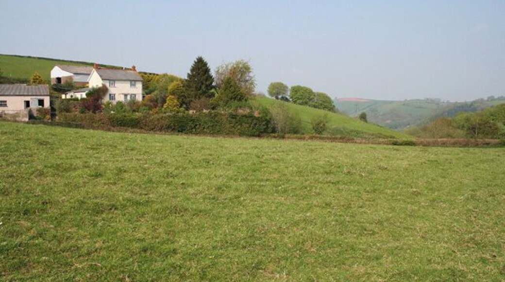 Chipstable: by Woodworthy Farm. Looking east-north-east towards the Tone valley defined by the far hill at Waterrow