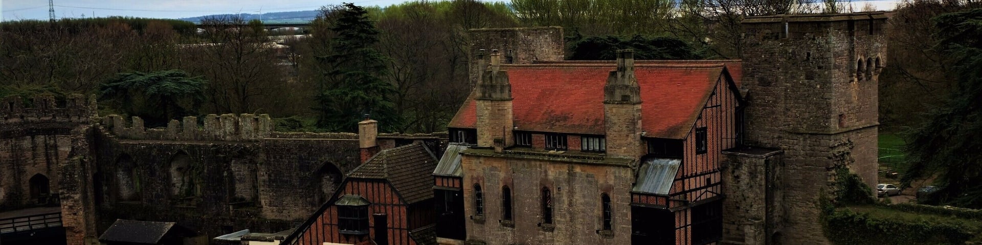 Nice and quiet place to walk and relax in South Wales. #green
