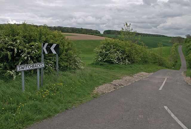 Switchbacks The road leading from Binbrook to Great Tows