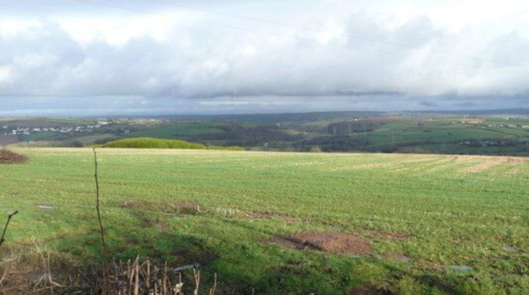 Arable land north-east of Burrough Business units and housing on the south-east edge of Bideford can be made out in the distance, left.