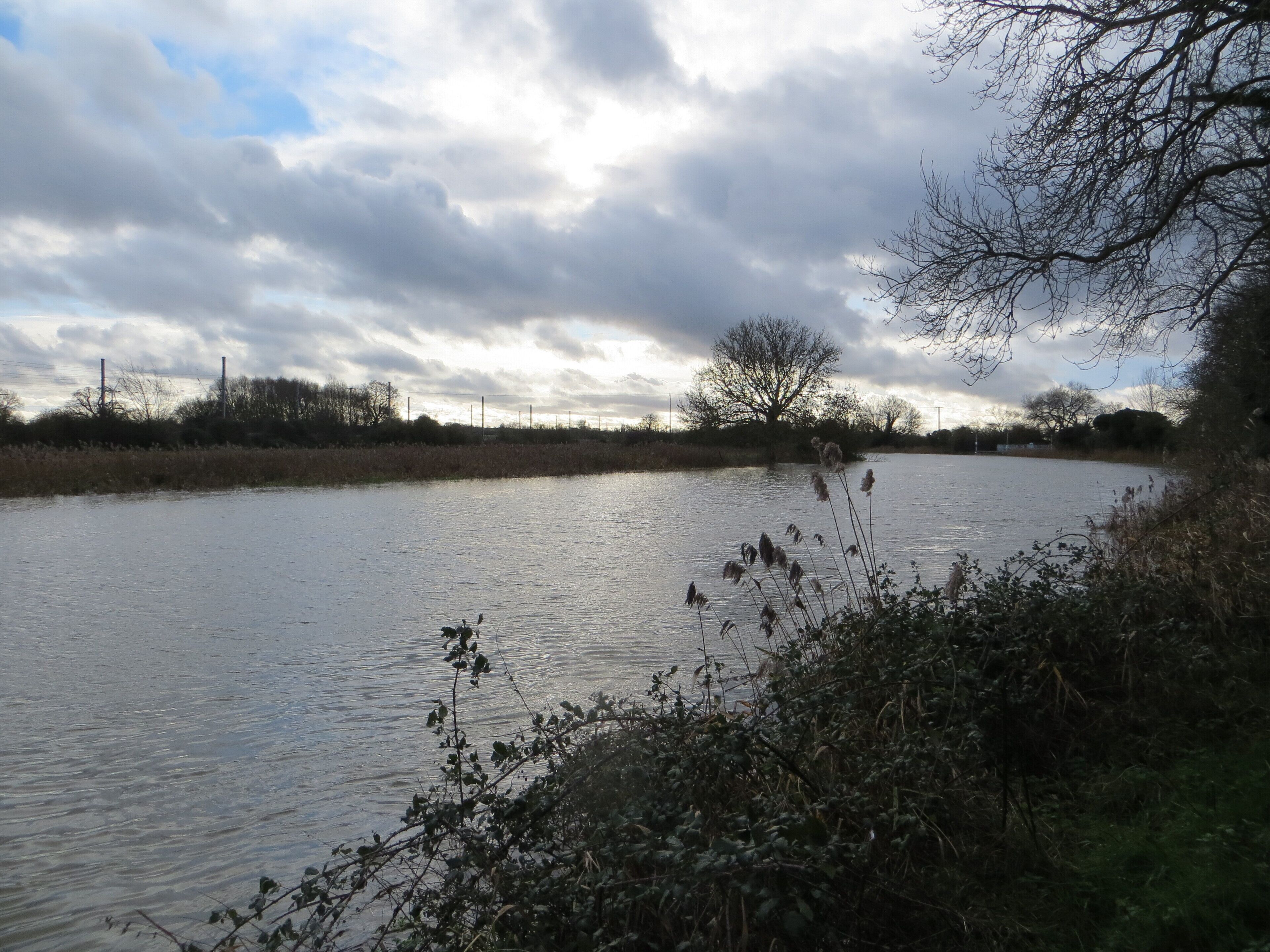 Darkening sky - Gt Ouse - Jan 2016