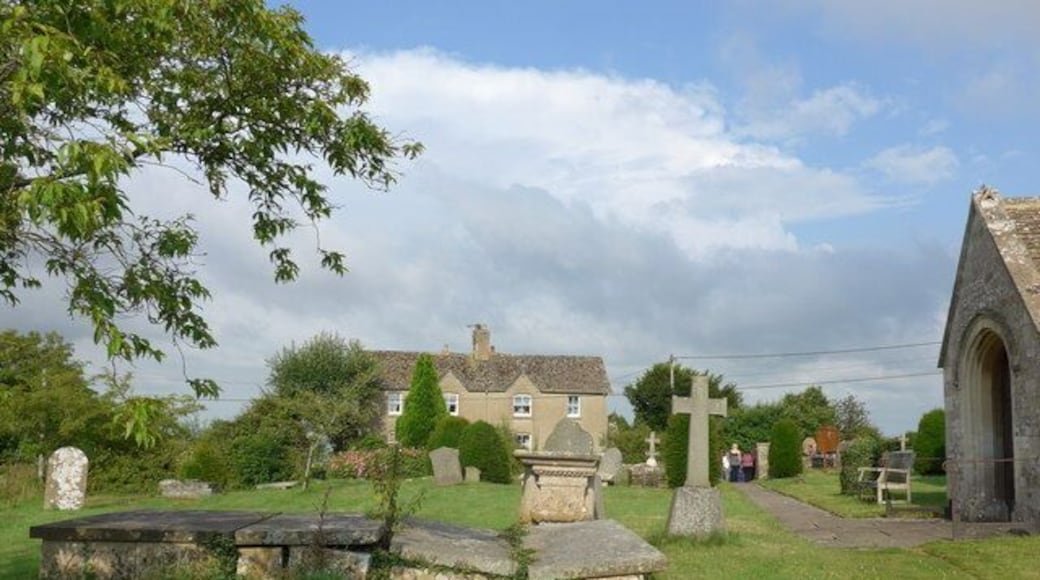 St John the Baptist, Brokenborough: churchyard (e)