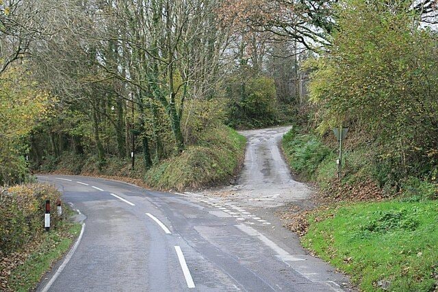 Road to Penrhiwgolau Road to Penrhiwgolau off the B4310.
