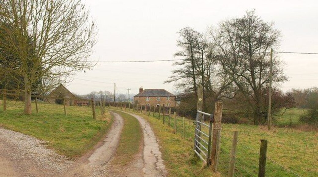 Footpath at Bradford Abbas Public footpath N6/4 leaves the road northeast of Smith's Bridge, heading past The Old Mill along this track. The trees on the right are on the line of the old mill tail, returning water from the mill leat to the nearby River Yeo.