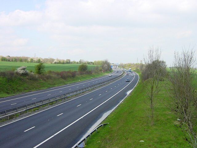 M2 between Wrens Road and Stiff Street. Looking west.