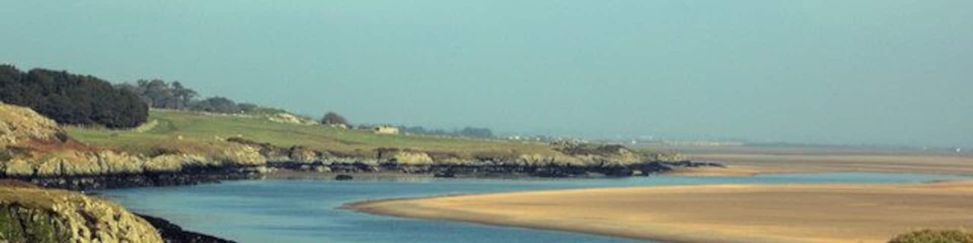 Afon Cefni Looking inland towards Malltraeth from near Dinas-lwyd