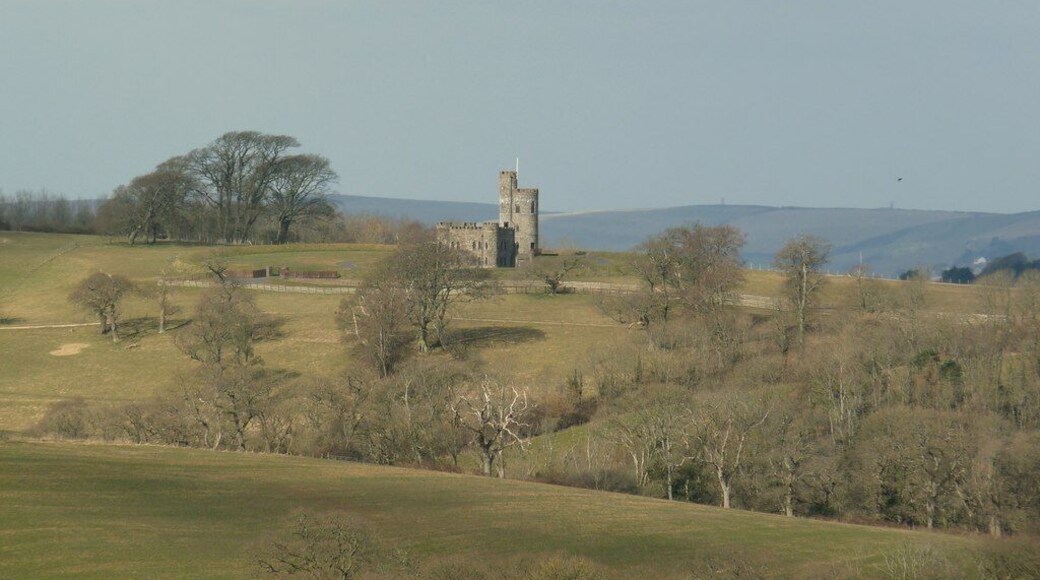Tawstock Tower The two towers were originally constructed in the 18th century for Lord Wrey. The main body of the building was constructed in 1988 to form a single castle-like building.