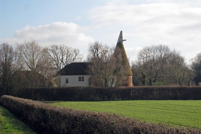 Wissenden Oast, Wissenden Lane, Bethersden, Kent. Single round kiln oast house. Not to be confused with 1136960 Keywords: white weatherboard, roundel, converted