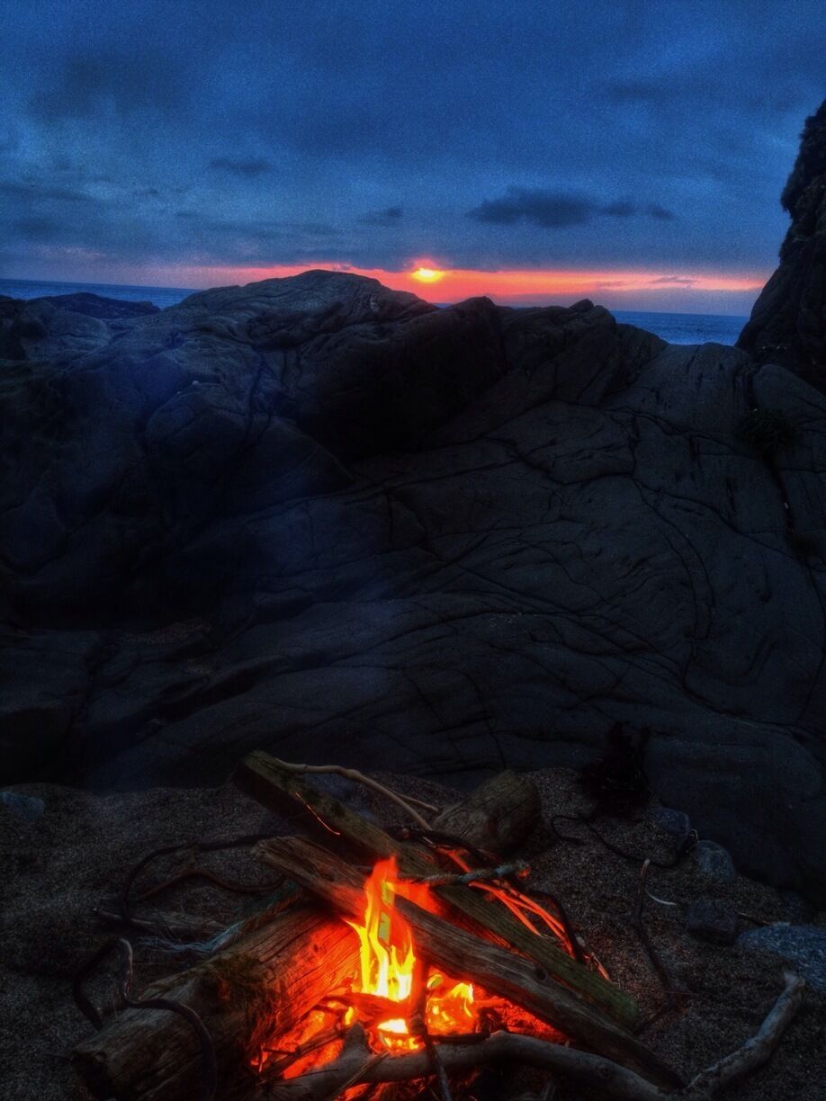 Private beach opposite hotel,nice place for a fire and a bottle of champagne and watch the sun setting in the Atlantic Ocean. 