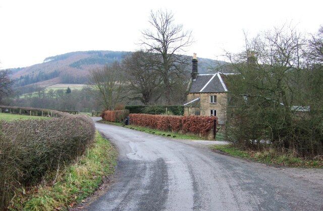 Beeley Lodge. A view of 107704 from the east, a few yards up the lane to Beeley Hilltop. On the far side of the Derwent valley rises Lindop Wood.