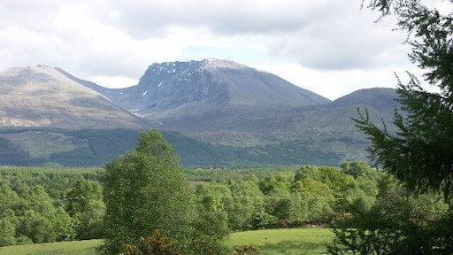 Ben Nevis from Muirshearlich.