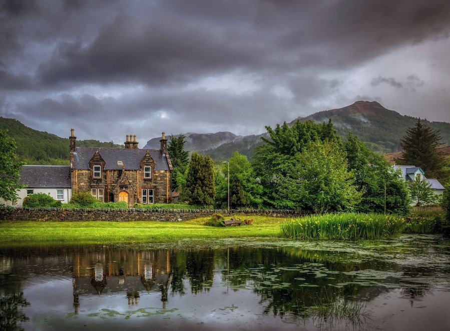 Here is a photo from a beautiful early evening at the Balmacara in Scottish Highlands. I love the lovely spirit of this place with the dramatic mountains at the back.