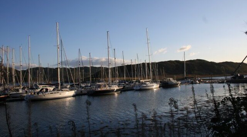 Crowded pontoon at Ardfern Ardfern marina with yachts moored along a pontoon.