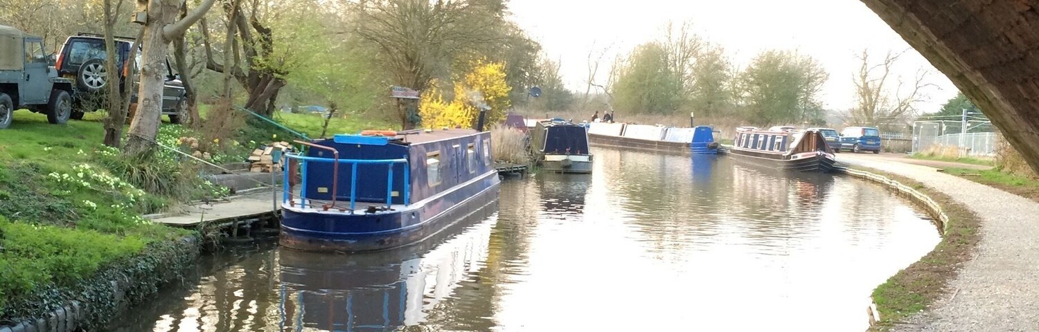 The canal near Alvechurch is a great place for an early evening walk.