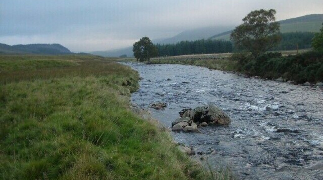 Early evening in Glen Isla. Looking downstream from the east bank.