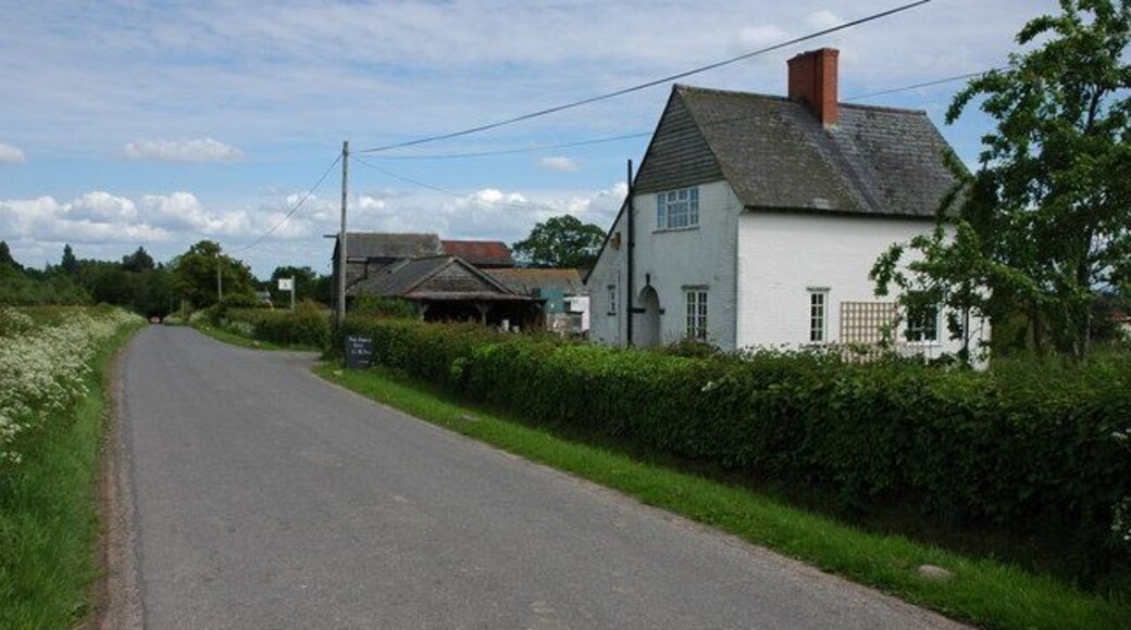 Station Farm Almeley As the farm's name suggests it is near the course of a railway, which closed pre-Beeching era.