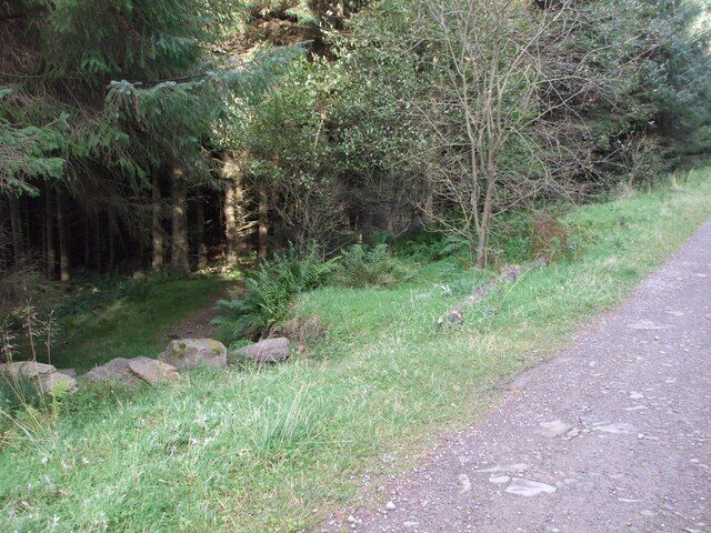 The footpath leaves the cycle-route