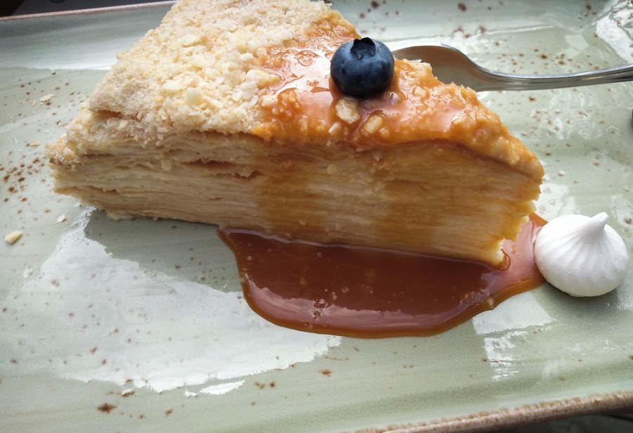 If you happen to be in Izmail (even if you are not that hungry), do stop here! :-)
Drinks, main courses, service - lovely!
This particular dessert - 'classic' Napoleon - was one of the best cakes of my life. Hats off!
#haveago #GoodEats #delicious