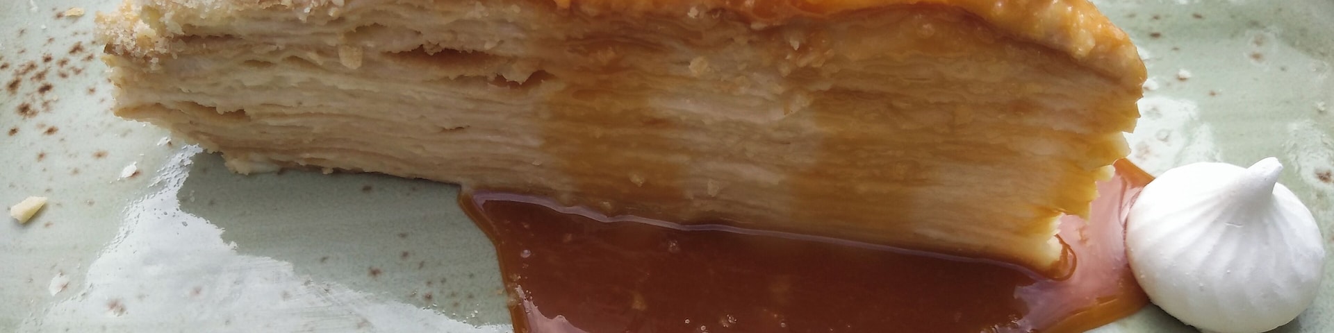 If you happen to be in Izmail (even if you are not that hungry), do stop here! :-)
Drinks, main courses, service - lovely!
This particular dessert - 'classic' Napoleon - was one of the best cakes of my life. Hats off!
#haveago #GoodEats #delicious