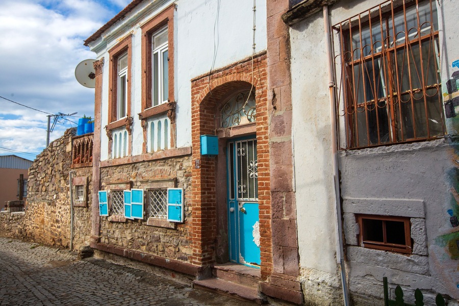 Kucukkoy - Ayvalik - Balikesir, October 04, 2025, A village with its historical texture, old houses and colorful streets. Balikesir - Turkey