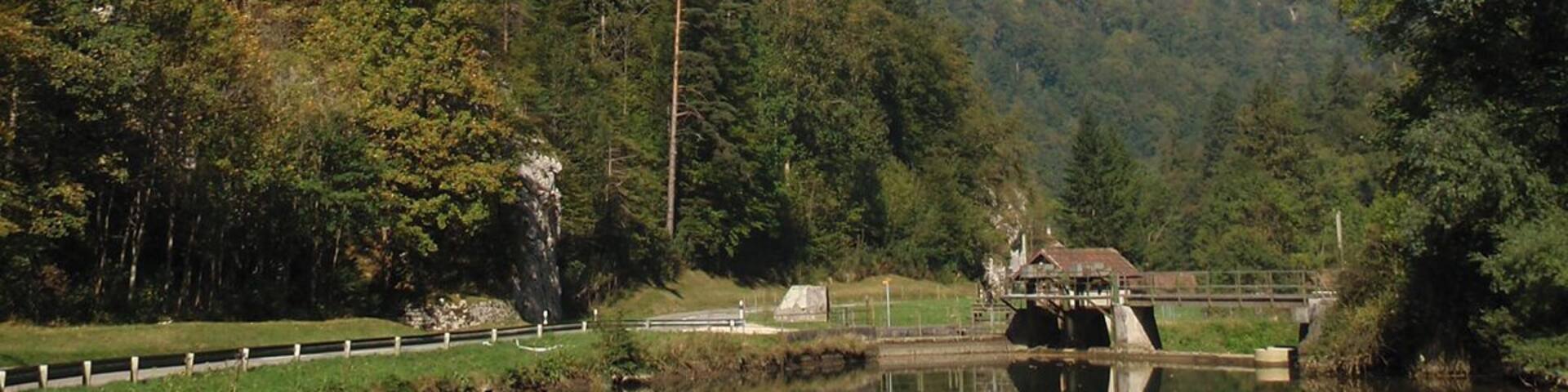 View near Berlincourt - Millpond and Cliffs