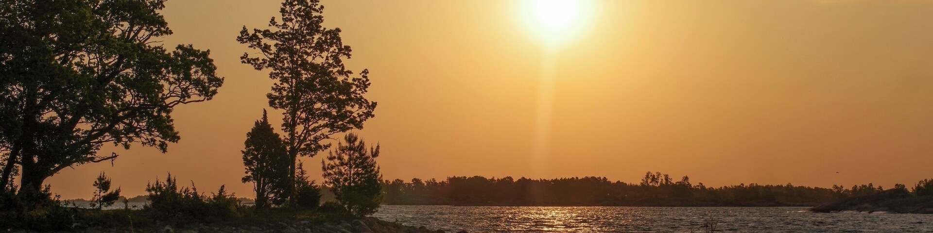 Only the birds can be heard. Total peace.