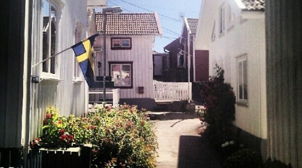 One of the best pieces of Sweden -. The island of Gullholmen in the west coast archipelago. You can get here either by ferry or your own boat. During hot summer days the little harbor is packed with tourists eating ice cream, walking the picturesque streets or hanging out at the island's three restaurants.
This is my favorite spot in all of Sweden.