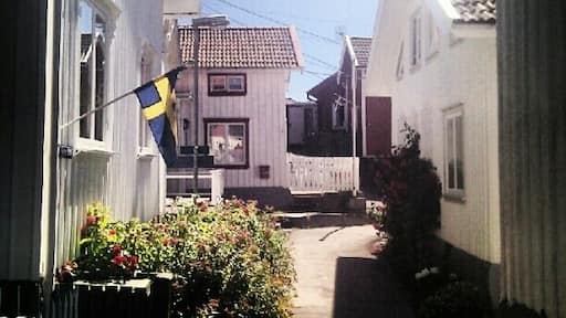 One of the best pieces of Sweden -. The island of Gullholmen in the west coast archipelago. You can get here either by ferry or your own boat. During hot summer days the little harbor is packed with tourists eating ice cream, walking the picturesque streets or hanging out at the island's three restaurants.
This is my favorite spot in all of Sweden.