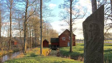 A nice spot for history buffs and a good picnic place. The peacestone is in memory of the peace of 1645, when one side of this river was Danish. Lots of information on boards around here.