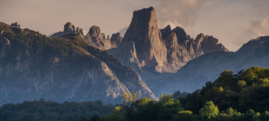 Naranjo de Bulnes (Picos de Europa National Park, Asturia, Spain)