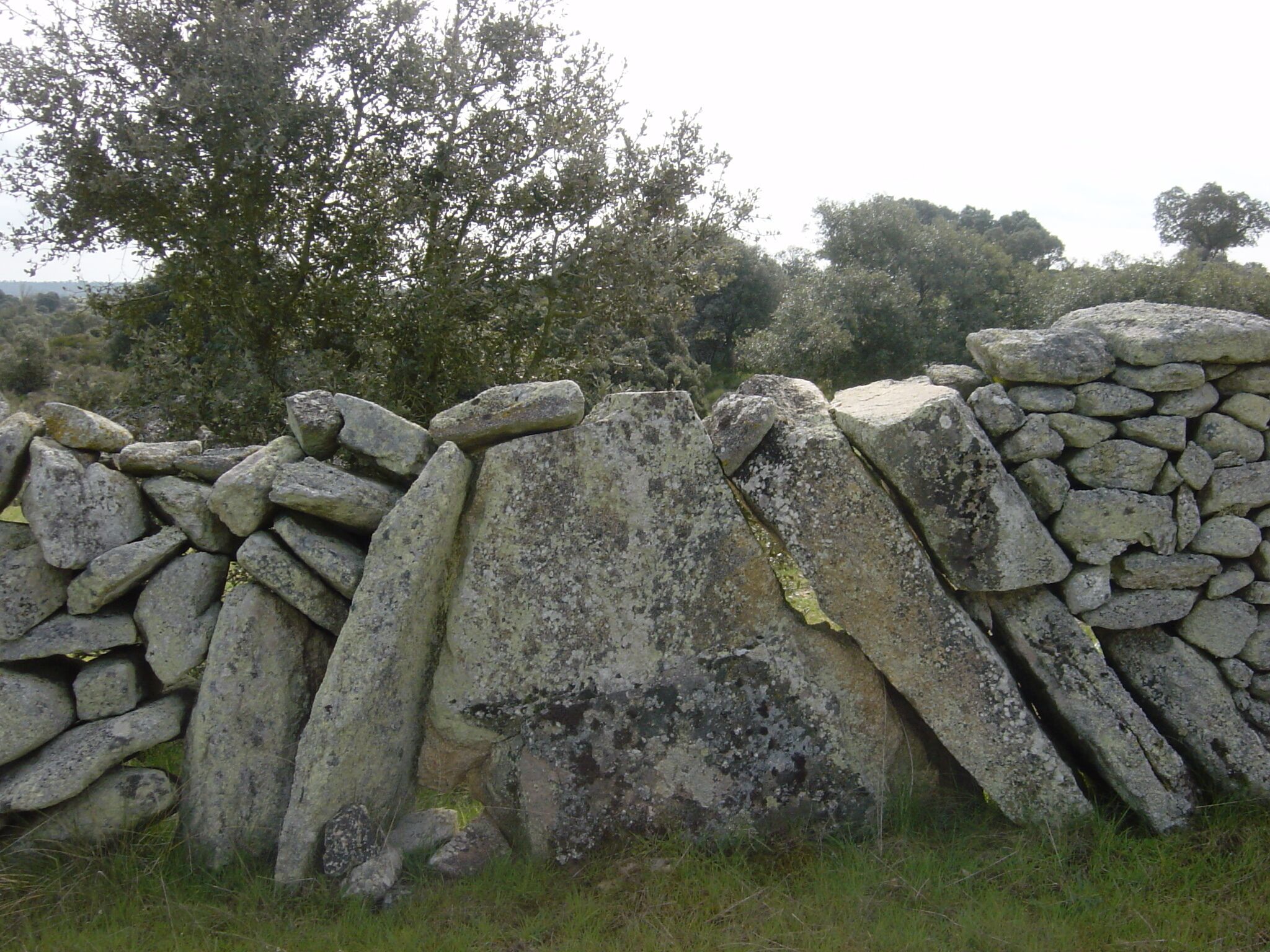 CERCA DE PIEDRA EN PEÑAUSENDE, ESPAÑA