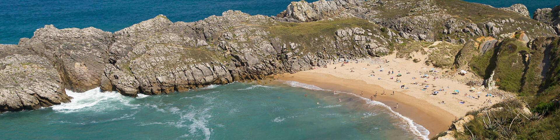 Playa de Somocuevas in Cantabria