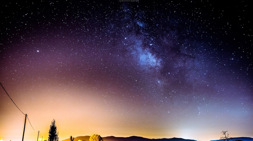 Milky Way shot from out side the Grapevine Manor holiday rental an excellent base for a photography trip. Just hire a car and explore!