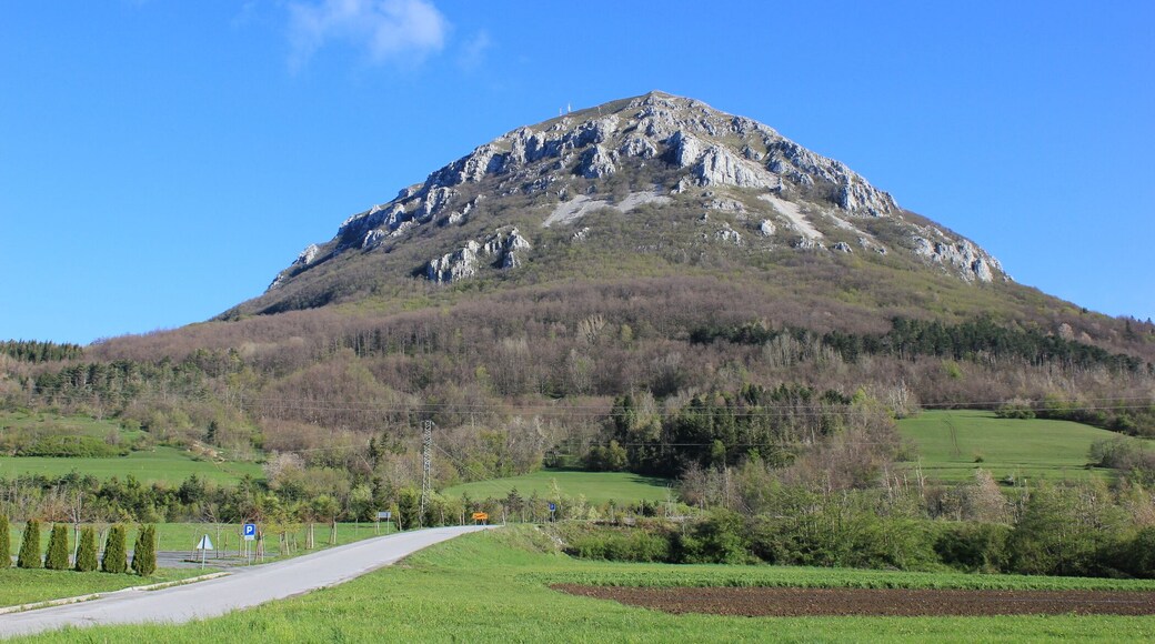 Das Ostende des Nanos von Razdrto, Gemeinde Postojna, Slowenien.