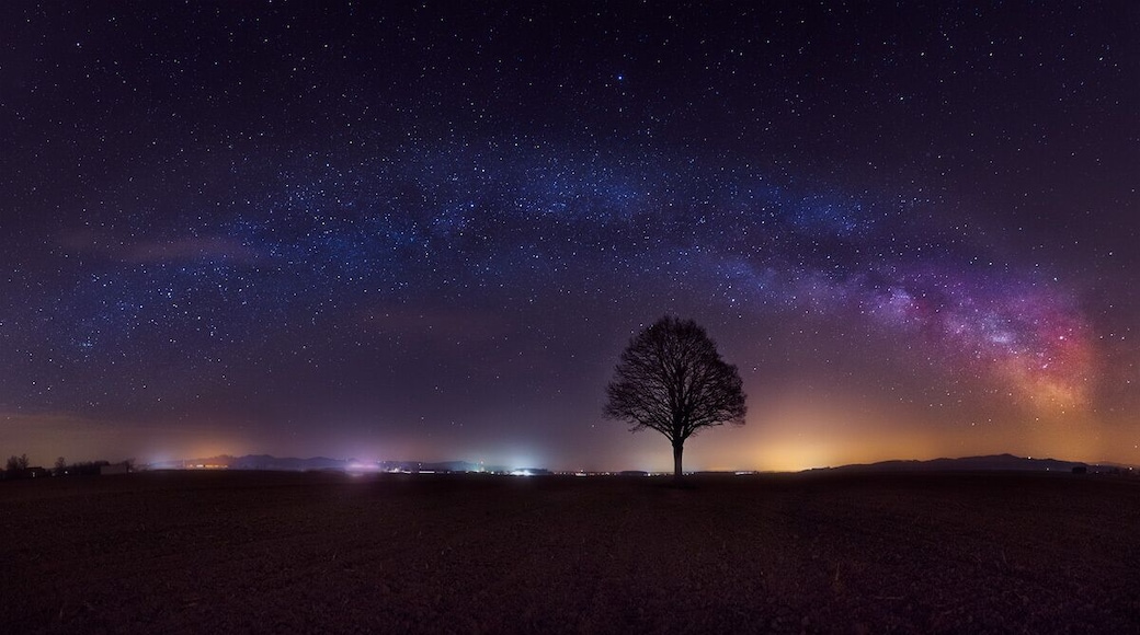 Same spot than last image but this time on a photo is Milkyway galaxy. This is panorama made out of 12 images.
Uploaded for a contest #BvSAstro