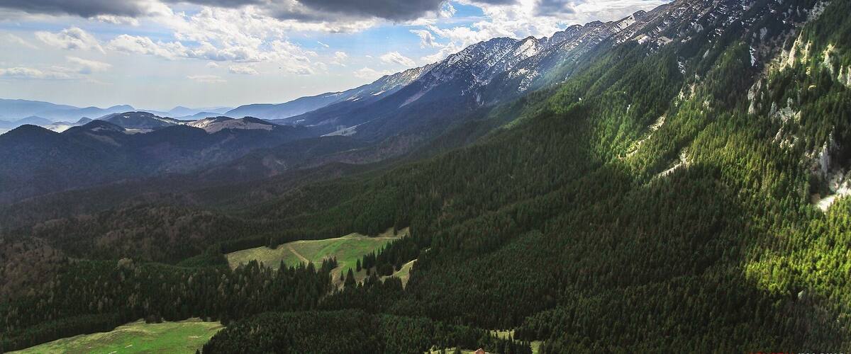 Hiking these mountains is hands down one of the best days of my life.
#travel #blue #mountains #romania #transylvania #piatracraiuluimountains #hiking #colorful