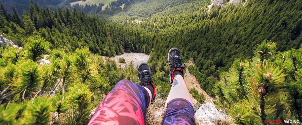 1300 meters up, 500 meters to go! #justkeepclimbing #travel #romania #hiking #colorful #mountains #piatracraiuluimountains #ontheedge #Takeahike