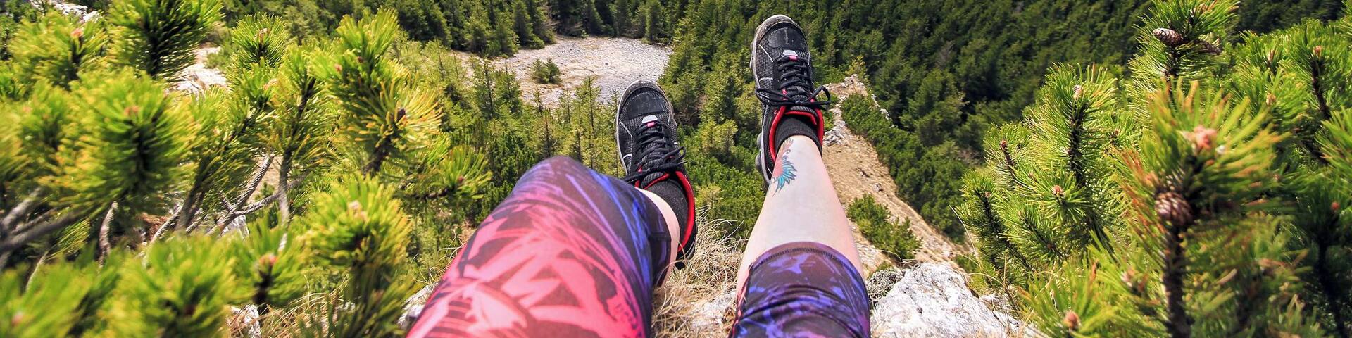1300 meters up, 500 meters to go! #justkeepclimbing #travel #romania #hiking #colorful #mountains #piatracraiuluimountains #ontheedge #Takeahike