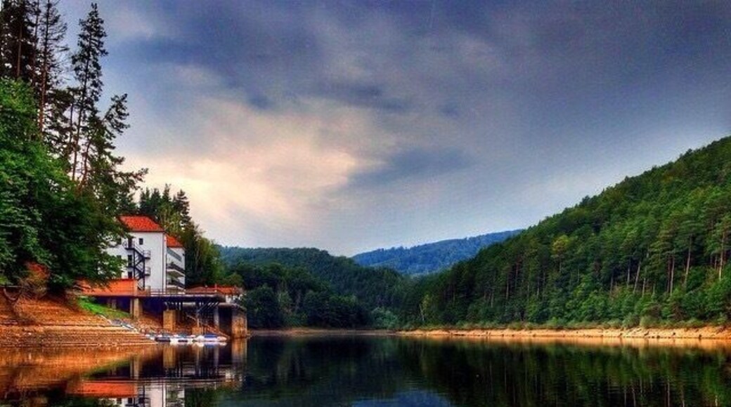 The Semenic mountains- Lake Gozna!
Care for hiking, relaxing, canoeing, swimming, family outings aso - Valiug and Lake Gozna is what you are looking for! When you arrive at Gasthof Tirol tell them I sent you!