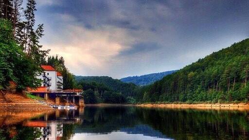The Semenic mountains- Lake Gozna!
Care for hiking, relaxing, canoeing, swimming, family outings aso - Valiug and Lake Gozna is what you are looking for! When you arrive at Gasthof Tirol tell them I sent you!