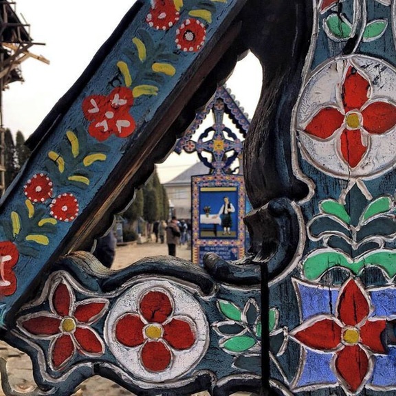 The Merry Cemetery stands proof of our wicked sense of humor 😂