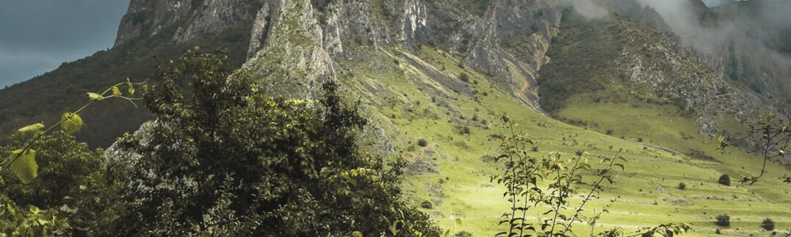Awesome sight in a beautiful little village. Really easy and rewarding hike if you want to get to the top.