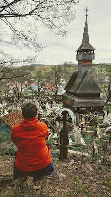 I went back, after 5 years. Although a bit fearful when stepping inside the courtyard, I found the same feeling that filled my heart. Immense peace before the oldest wooden church in Maramures and awe before the mellow #Green hills in sight.
P.S. Find out more about the richness of Maramureș--
https://bit.ly/3avNql6