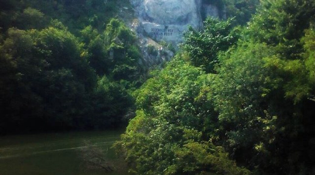 Decebalus Rex Monument is the largest sculptures in stone across Europe