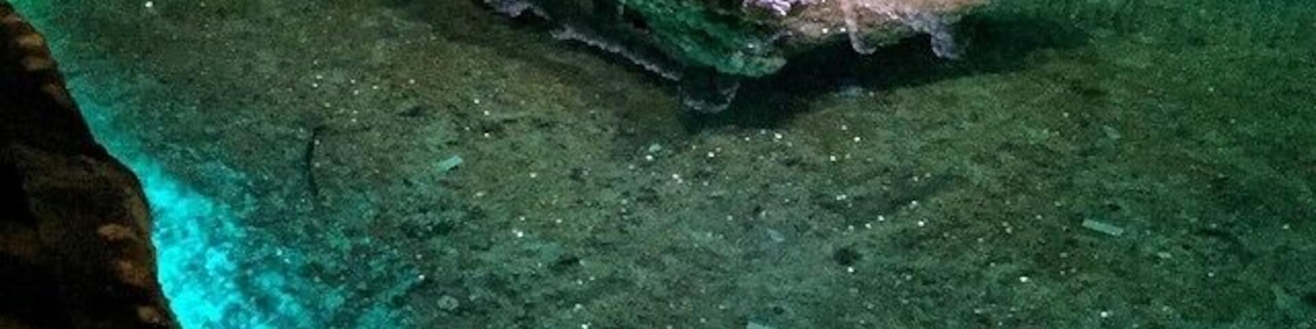 How would you feel about a swim in a pool 70m underground in a salt mine at 10 degrees Celsius? Please be aware that at Cacia Salt mine you go down on stairs as there is no elevator and make sure you have a jacket with you.
#waterlust?