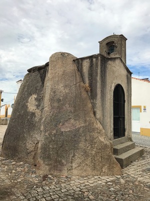 This 13’ boulder has been in the town square for centuries and was originally a dolmen.  It was used as a burial chamber before paganism fell out of favor. When Christianity came into vogue, the boulder was remodeled and a small chapel was added in the 17th century.  It’s definitely worth the drive to see.